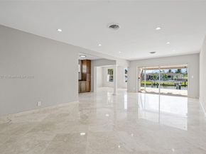 230 SE 9th St, Pompano Beach FL 33060