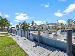230 SE 9th St, Pompano Beach FL 33060