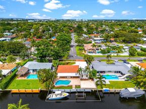 230 SE 9th St, Pompano Beach FL 33060