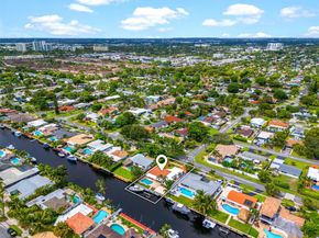 230 SE 9th St, Pompano Beach FL 33060