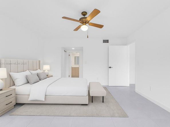 17000 NW 67th Ave 230, Hialeah FL 33015