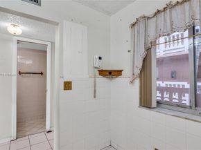17000 NW 67th Ave 230, Hialeah FL 33015