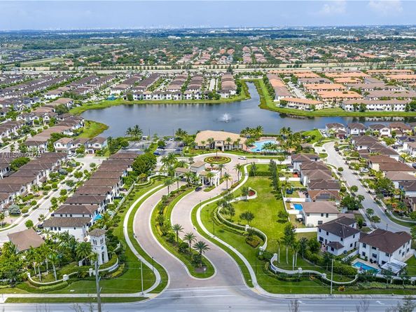 3345 W 95th Ter, Hialeah FL 33018