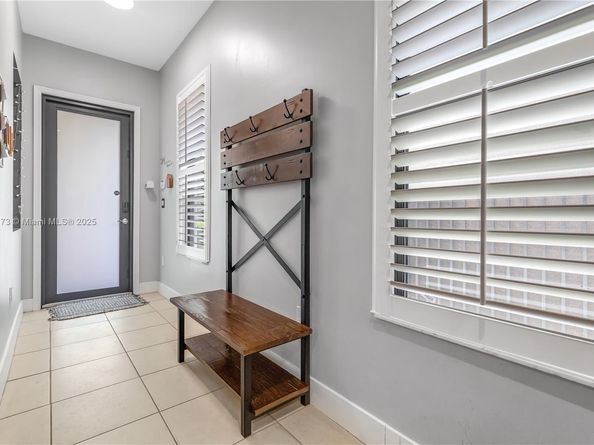 3345 W 95th Ter, Hialeah FL 33018