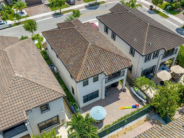 3345 W 95th Ter, Hialeah FL 33018