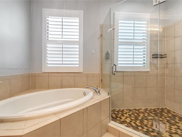 3345 W 95th Ter, Hialeah FL 33018