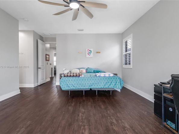 3345 W 95th Ter, Hialeah FL 33018