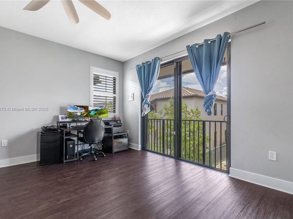 3345 W 95th Ter, Hialeah FL 33018