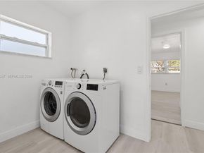 3341 NW 7th St, Lauderhill FL 33311