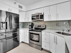 3530 Mystic Pointe Dr 2502, Aventura FL 33180