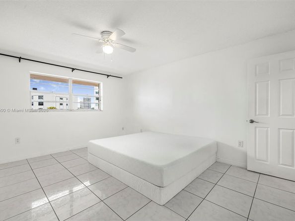 18001 N Bay Rd 505, Sunny Isles Beach FL 33160