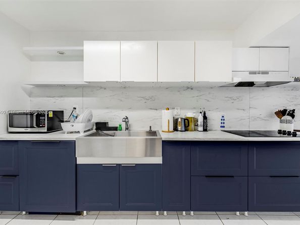 18001 N Bay Rd 505, Sunny Isles Beach FL 33160