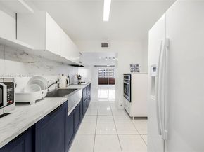 18001 N Bay Rd 505, Sunny Isles Beach FL 33160