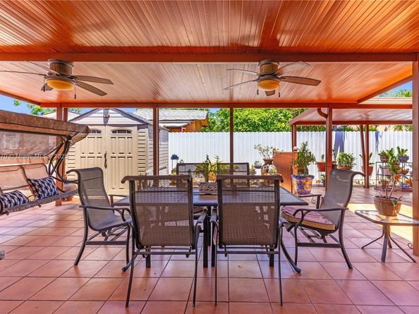 19251 SW 118th Ct, Miami FL 33177