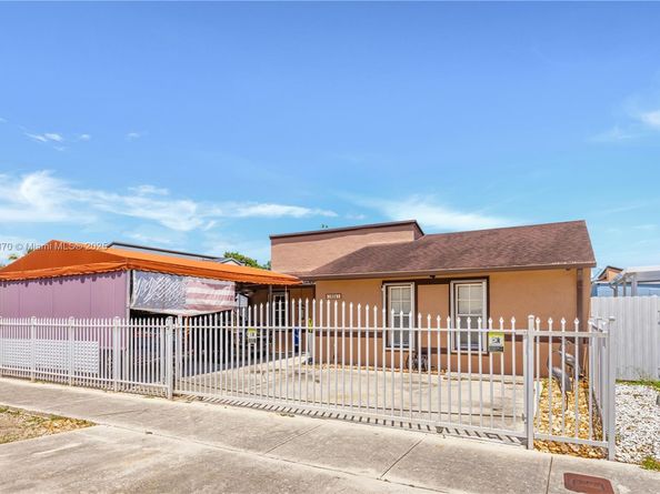 19251 SW 118th Ct, Miami FL 33177