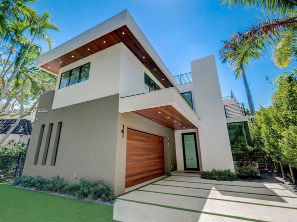 1780 Chucunantah Rd, Miami FL 33133