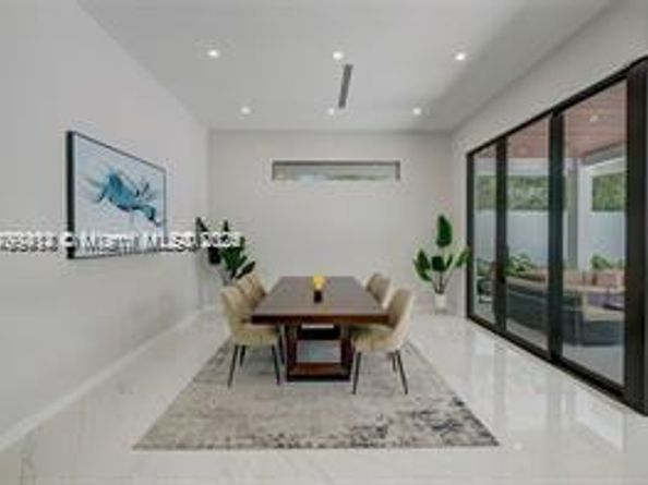 1780 Chucunantah Rd, Miami FL 33133