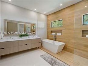 1780 Chucunantah Rd, Miami FL 33133
