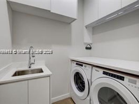 1780 Chucunantah Rd, Miami FL 33133
