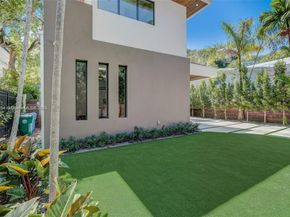 1780 Chucunantah Rd, Miami FL 33133