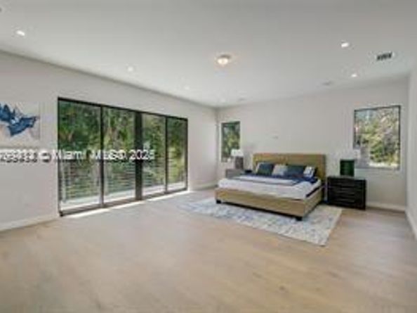 1780 Chucunantah Rd, Miami FL 33133
