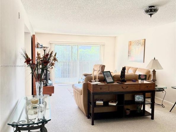 801 SW 138th Ave 410E, Pembroke Pines FL 33027