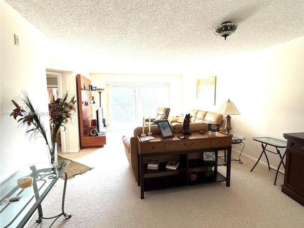 801 SW 138th Ave 410E, Pembroke Pines FL 33027