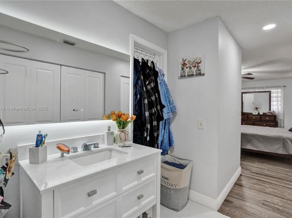31 NW 133rd Pl, Miami FL 33182