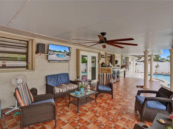 31 NW 133rd Pl, Miami FL 33182