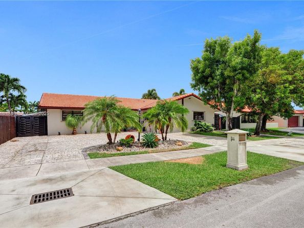 31 NW 133rd Pl, Miami FL 33182