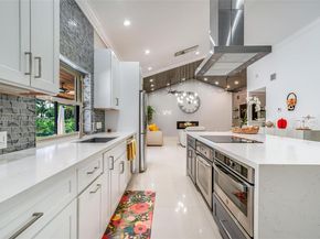 6252 NW 65th Ter, Parkland FL 33067