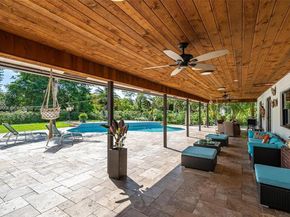 6252 NW 65th Ter, Parkland FL 33067
