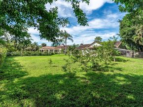 6252 NW 65th Ter, Parkland FL 33067