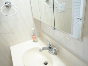 8000 Harding Ave 5F, Miami Beach FL 33141
