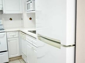 8000 Harding Ave 5F, Miami Beach FL 33141