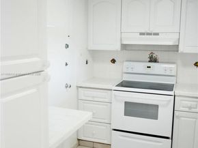8000 Harding Ave 5F, Miami Beach FL 33141