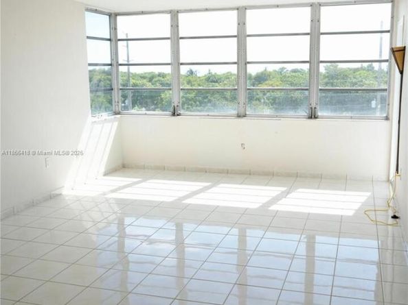 8000 Harding Ave 5F, Miami Beach FL 33141