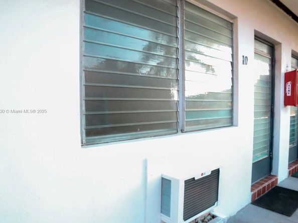 8132 Harding Ave 10, Miami Beach FL 33141
