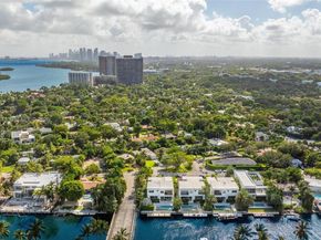 895 NE 76th St, Miami FL 33138