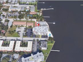 301 Croton Ave 203, Lantana FL 33462