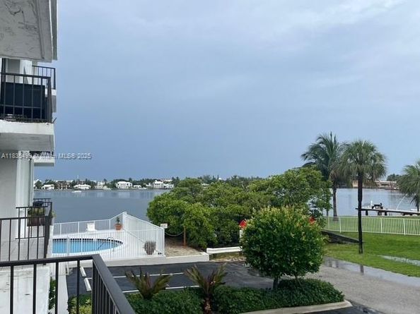 301 Croton Ave 203, Lantana FL 33462