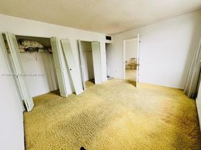 301 Croton Ave 203, Lantana FL 33462
