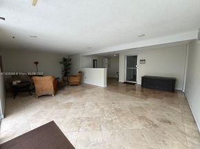 301 Croton Ave 203, Lantana FL 33462