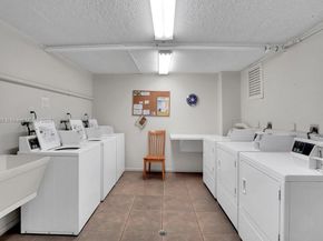 301 Croton Ave 203, Lantana FL 33462