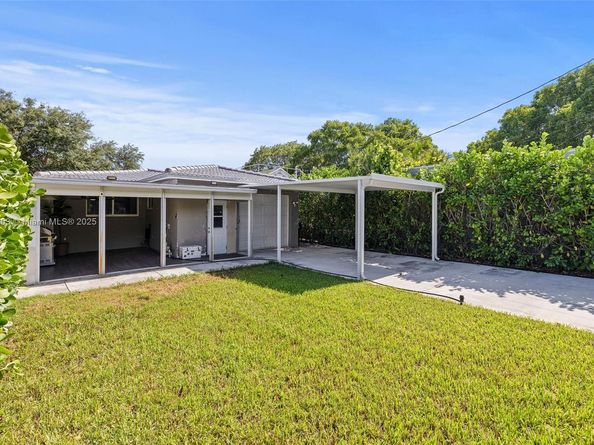 1655 Jefferson St, Hollywood FL 33020