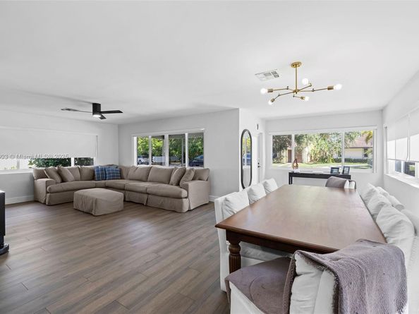 1655 Jefferson St, Hollywood FL 33020