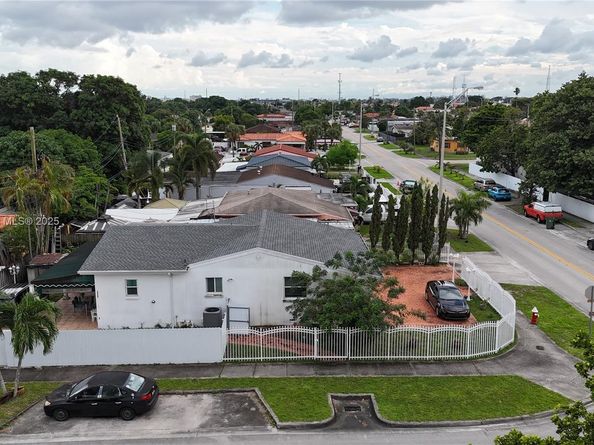 3495 W 2nd Ave, Hialeah FL 33012