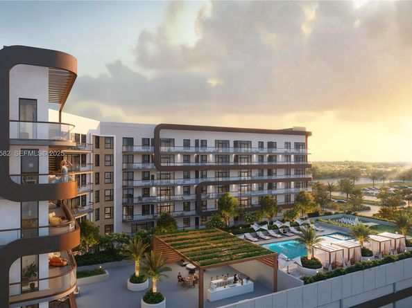 218 SE 7th St 504, Hallandale Beach FL 33009