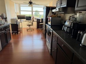 16546 NE 26th Ave 6H, North Miami Beach FL 33160