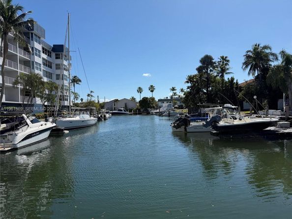 16546 NE 26th Ave 6H, North Miami Beach FL 33160